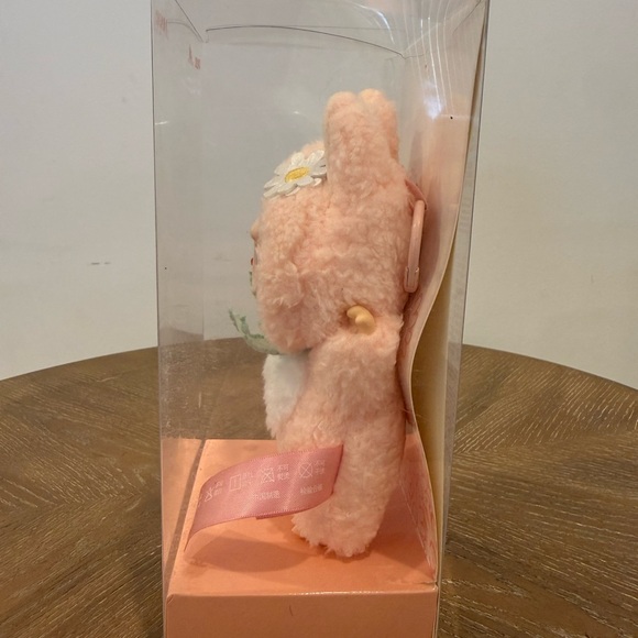 POP MART Mokoko “Close to Sweet” Plush Pendant – The Monsters Series - Picture 4 of 5